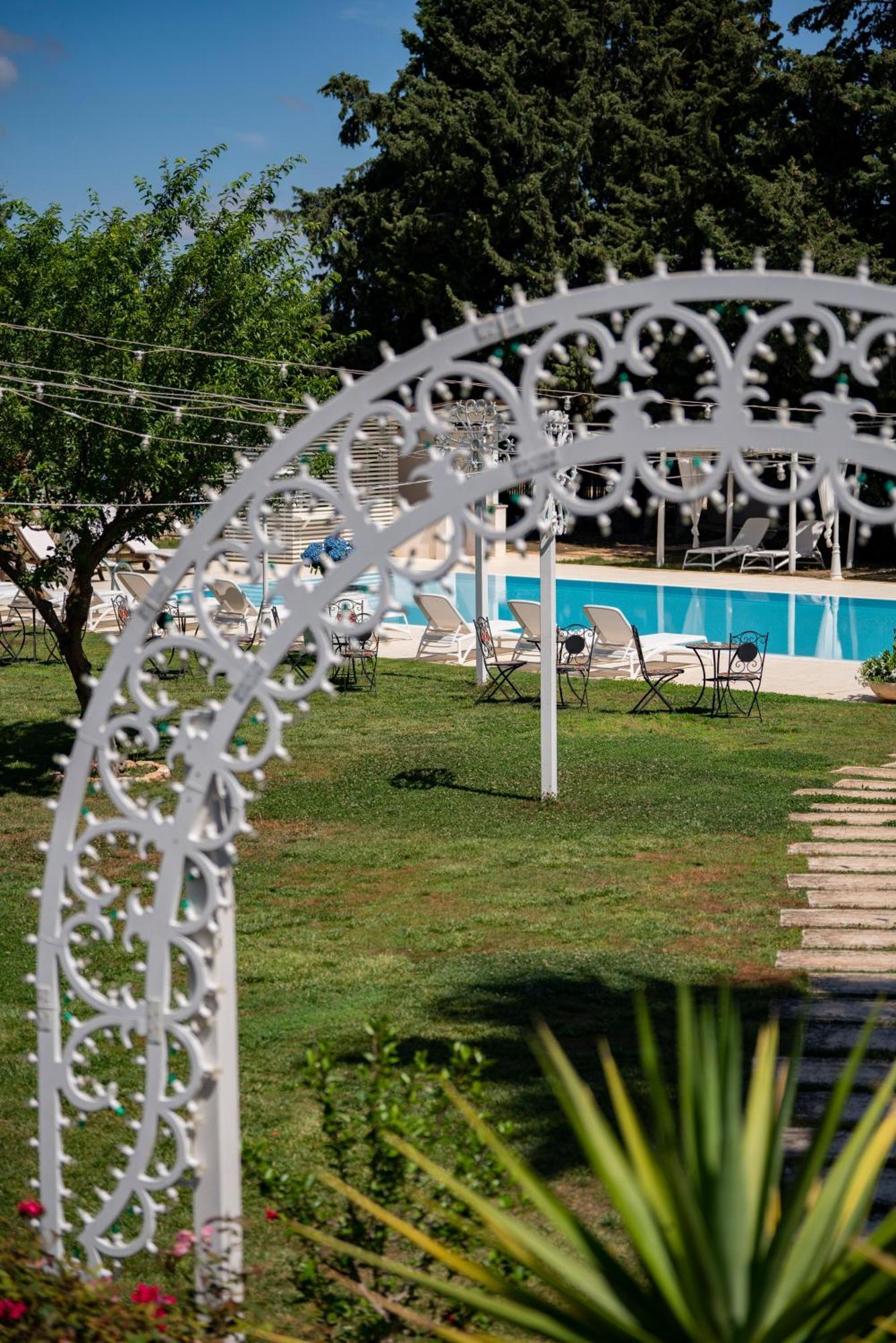 Masseria Montepaolo Dimora Di Charme Conversano Kültér fotó