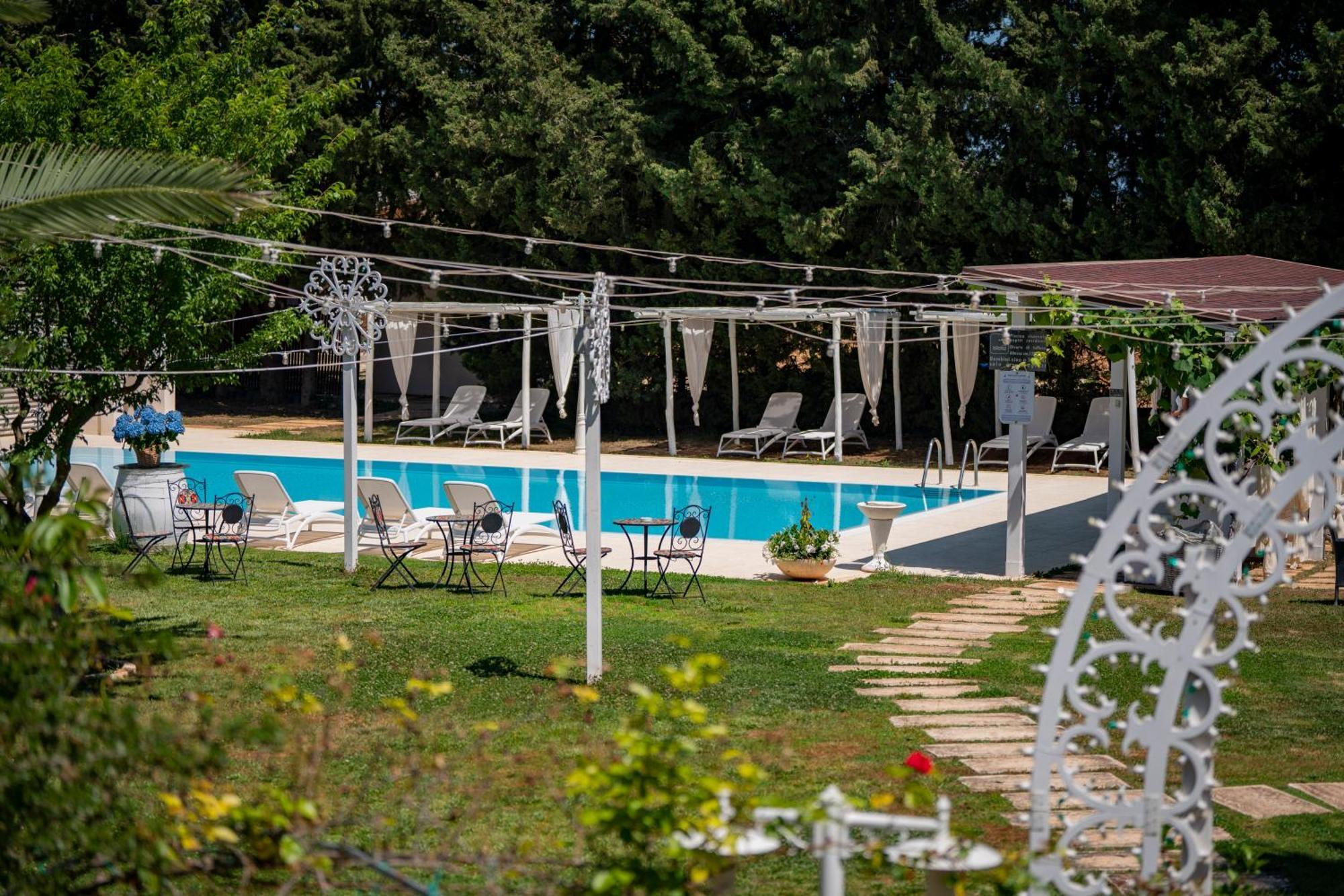 Masseria Montepaolo Dimora Di Charme Conversano Kültér fotó